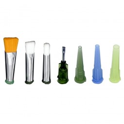 Brushes and applicators kit...